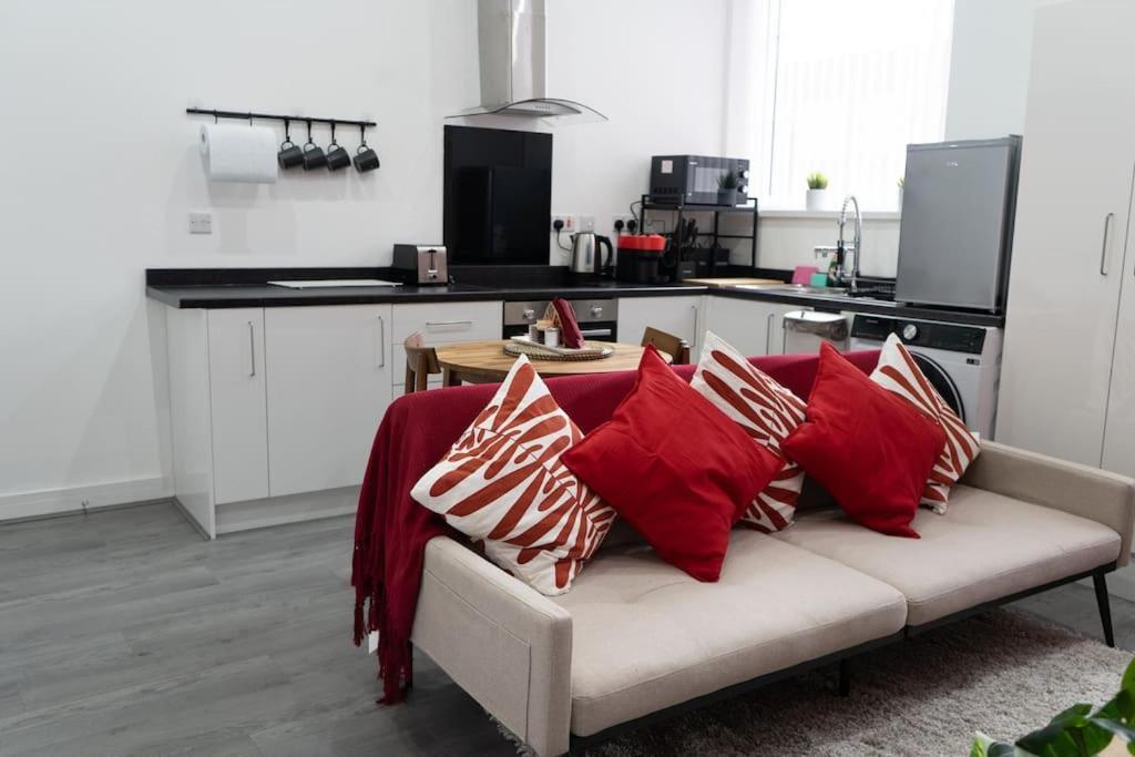 Stylish 1 Bed Apartment In Newly Refurbished Building W/ Parking & Wi-Fi Birmingham Exteriér fotografie
