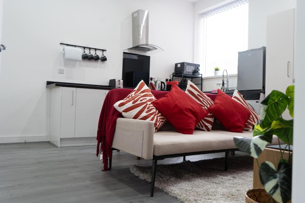 Stylish 1 Bed Apartment In Newly Refurbished Building W/ Parking & Wi-Fi Birmingham Exteriér fotografie