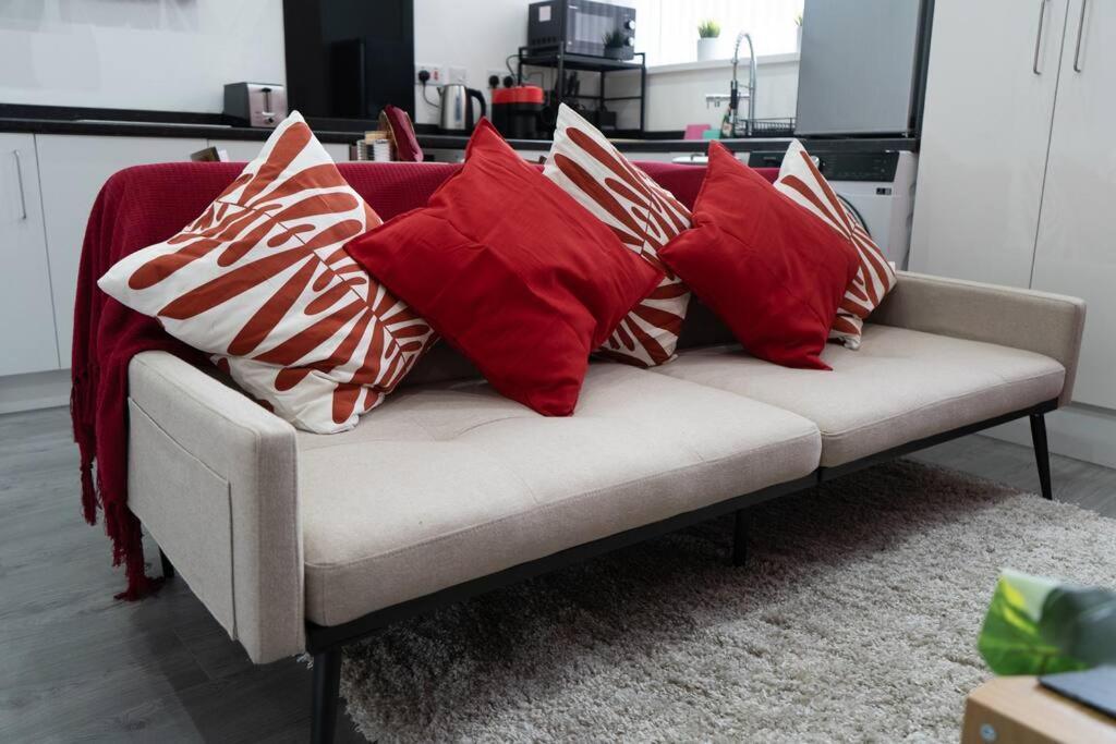 Stylish 1 Bed Apartment In Newly Refurbished Building W/ Parking & Wi-Fi Birmingham Exteriér fotografie